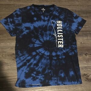 Hollister tee